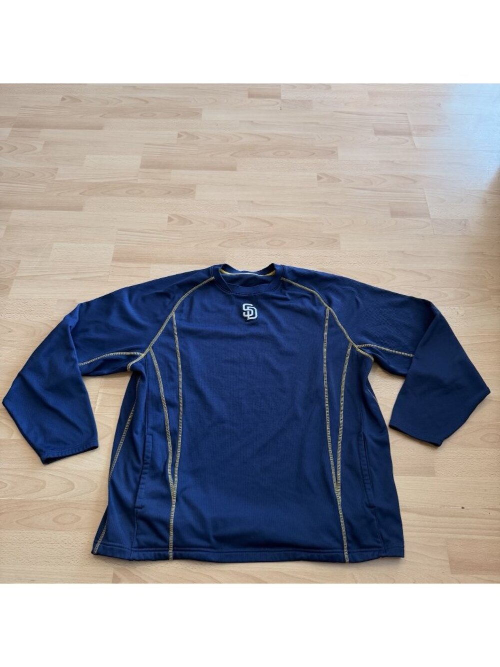San Diego Padres Majestic Crewneck Sweatshirt — Size Men’s XL
